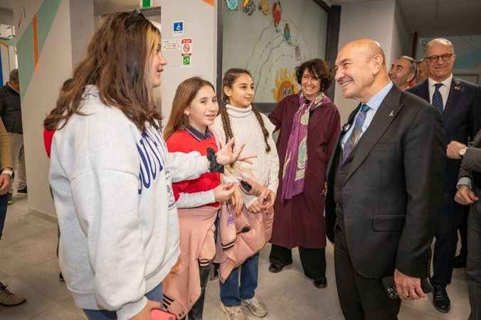 Çocukların kenti İzmir.. Gürçeşme Çocuk Belediyesi Yerleşkesi açıldı