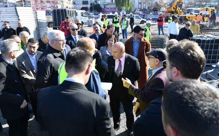 Başkan Soyer’den Narlıdere Metrosu daveti