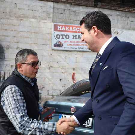 Eroğlu, organize sanayi bölgesinde yoğun ilgi gördü