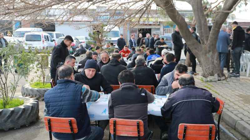 Başkan Ali Kemal Deveciler, sanayi esnafıyla kahvaltıda buluştu