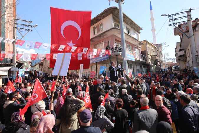 Savaştepe’de Ahmet Akın’a büyük ilgi