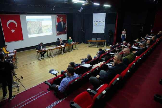 Ayvalık’ta dönemin son belediye meclis toplantısı yapıldı