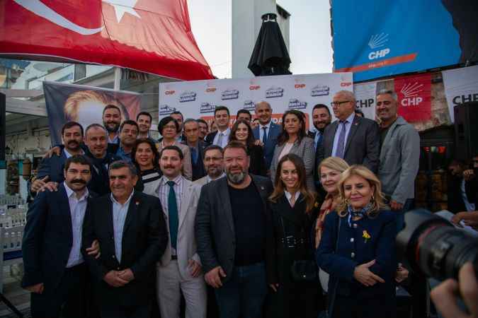 Bodrum'da gençlik aşısı tuttu.. Mandalinci'den miting gibi açılış..