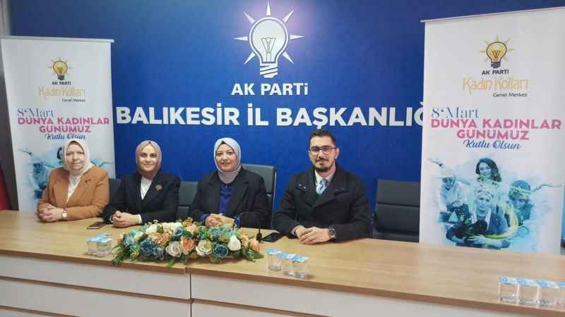 AK Parti İl Kadın Kolları Başkanlığı'nda 