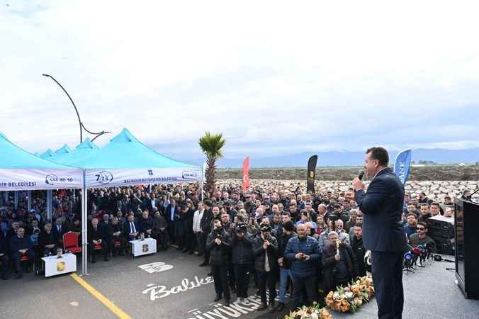 Balıkesir'de Körfez trafiğini rahatlatacak proje dualarla açıldı.. 