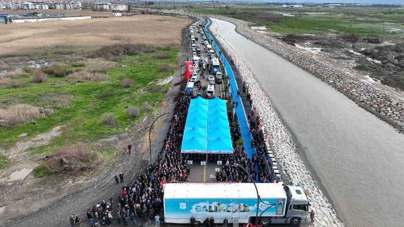 Balıkesir'de Körfez trafiğini rahatlatacak proje dualarla açıldı.. 