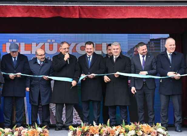 Balıkesir'de Körfez trafiğini rahatlatacak proje dualarla açıldı.. 