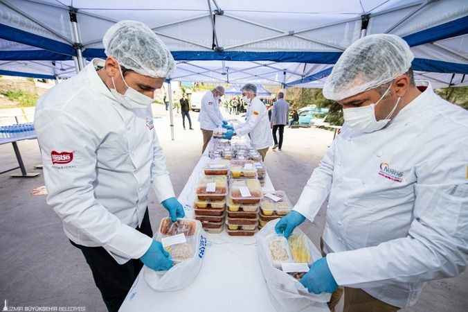 İzmir dayanışması Ramazan’da da sürecek