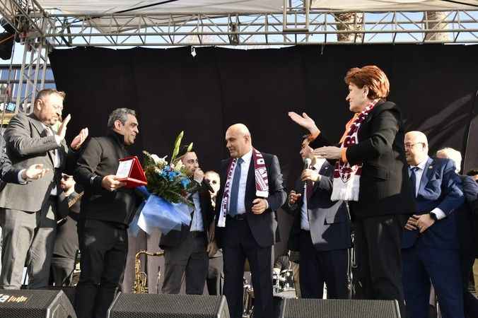 Akşener, Gönen ve Bandırma’da Halkla Buluştu