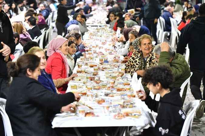 İzmir’de Ramazan dayanışması