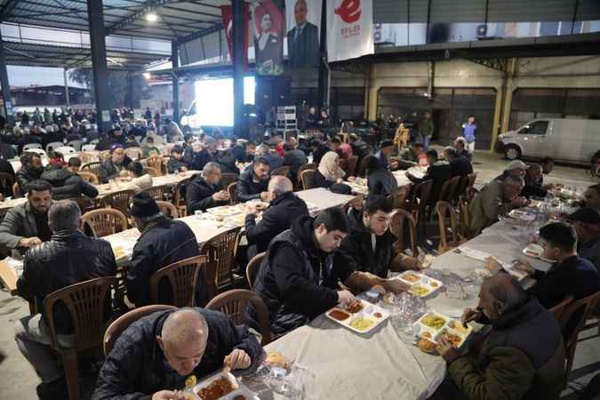 Sözünün eri başkana Efeler halkından tam destek