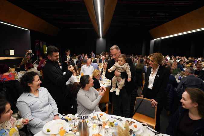 Başkan Çalık sağlık çalışanlarıyla iftarda buluştu