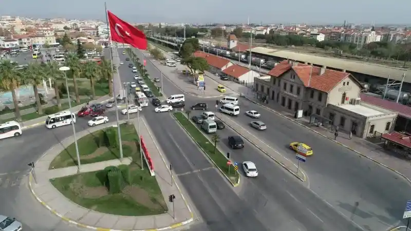 Balıkesir kent meydanının çehresi değişiyor.. Balıkesir Merkez'e bir birinden farklı projeler