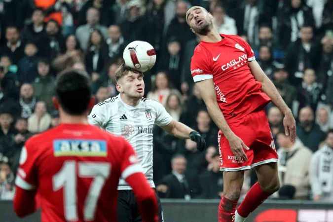 Yaralı Kartal.. Beşiktaş: 1 Antalyaspor: 2