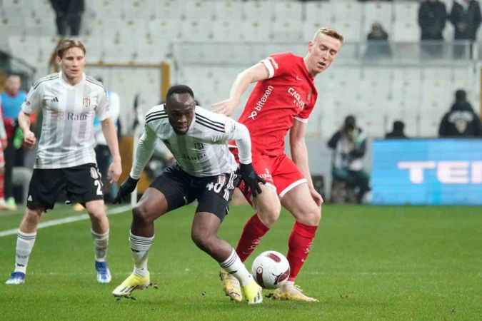 Yaralı Kartal.. Beşiktaş: 1 Antalyaspor: 2