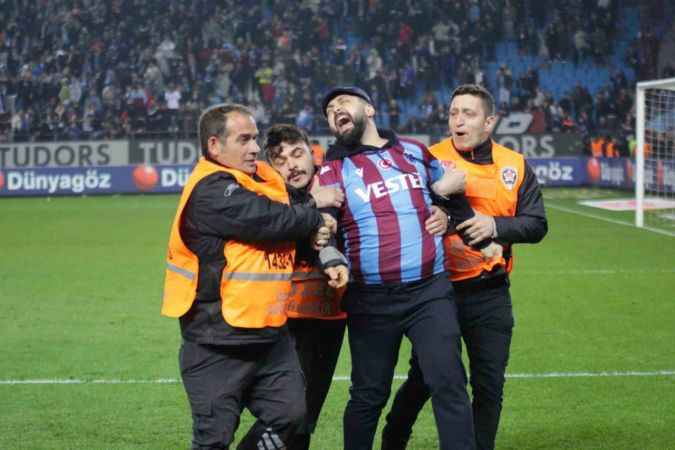 Olaylı maçta kazanan Fenerbahçe.. Trabzonspor: 2 Fenerbahçe: 3