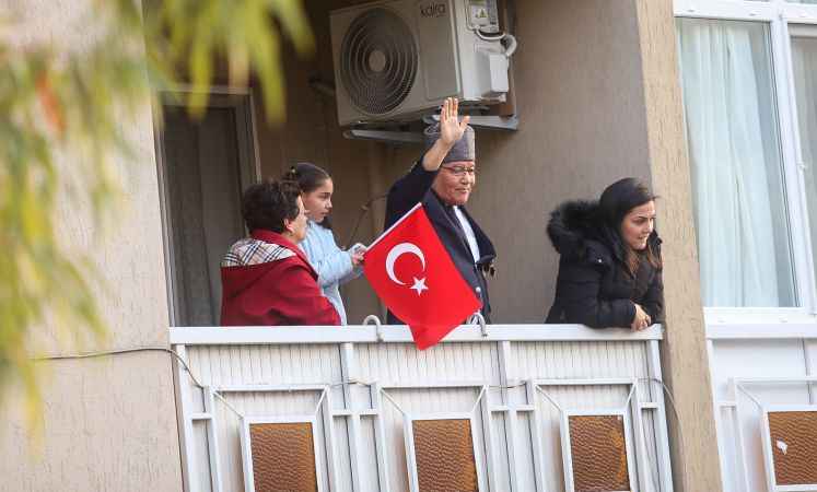 Çanakkale şehitleri Bornova'da çorba, hoşaf ve ekmekten oluşan iftar yemeğinde anıldı