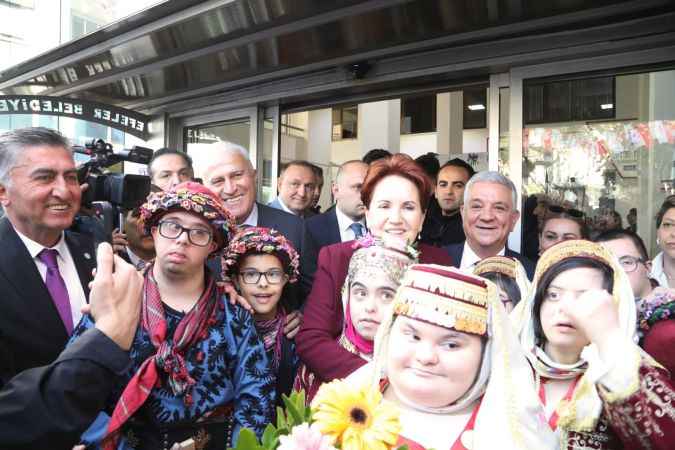 Başkan Atay, Meral Akşener’i ağırladı