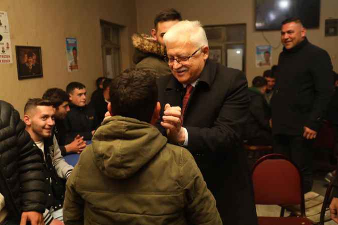 Başkan Deveciler, Bahadınlı Mahallesi'ndeki hemşehrileriyle buluştu