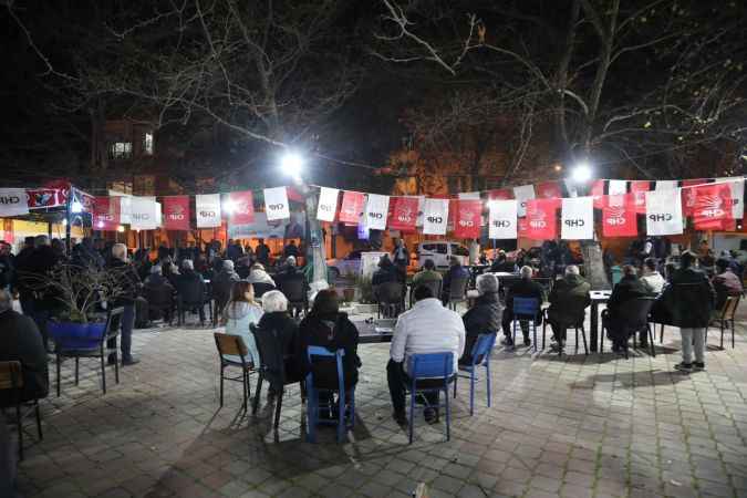 Başkan Deveciler Hacıahmet ve Yunus mahallelerindeki hemşehrileriyle bir araya geldi