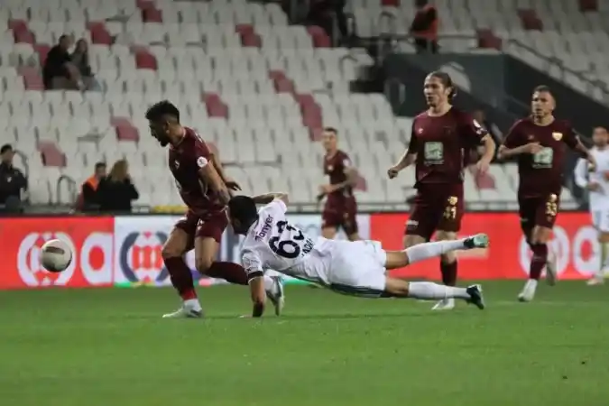 Bandırma gol oldu yağdı.. Altay: 0 - Bandırmaspor: 6