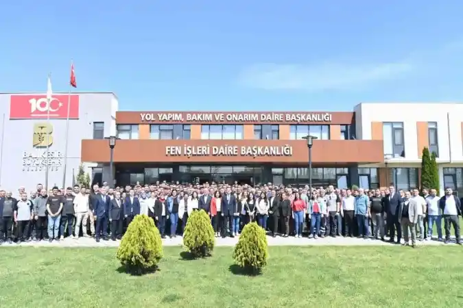 Başkan Akın, Büyükşehir personeliyle bayramlaştı