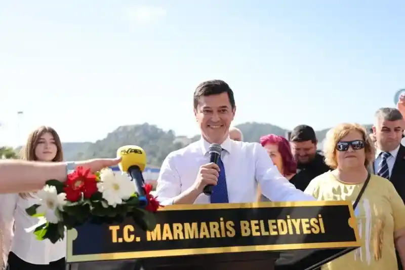 Marmaris’in yeni Başkanı Acar Ünlü göreve başladı