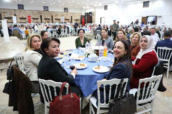 Başkan Mandalinci, İlçe Protokolü ile Bir Araya Geldi