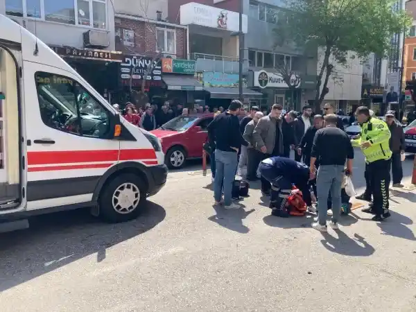 Balıkesir'de korkunç kaza.. Genç kadın motosikletin altında kaldı..