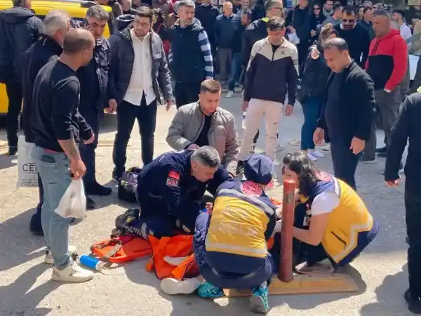 Balıkesir'de korkunç kaza.. Genç kadın motosikletin altında kaldı..