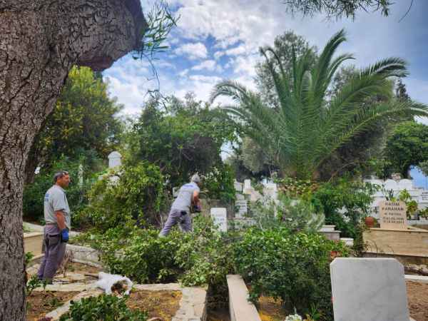 Bodrum Kabristanları Bayrama hazır hale getirildi