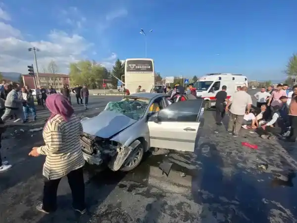 Bolu’da feci kaza: 2 ölü, 1 yaralı