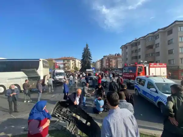 Bolu’da feci kaza: 2 ölü, 1 yaralı