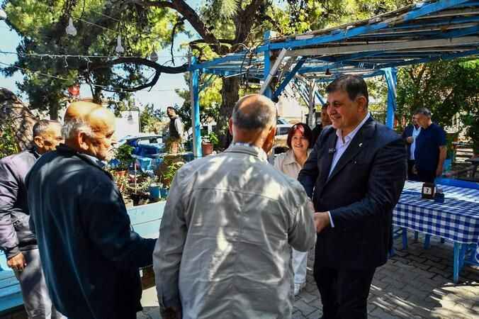 Başkan Tugay Karaburun'un köylerini ziyaret etti