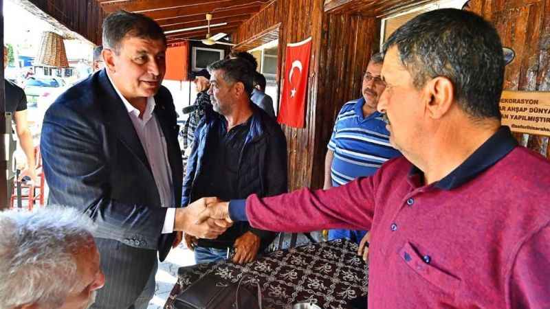 Başkan Tugay Seferihisar’da yurttaşların taleplerini dinledi