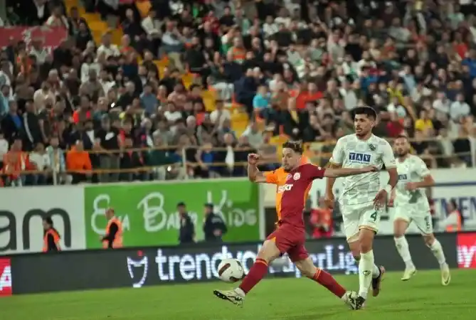 Cimbom Alanya'dan lider döndü.. Alanyaspor: 0 Galatasaray: 4 