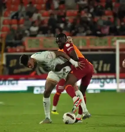 Cimbom Alanya'dan lider döndü.. Alanyaspor: 0 Galatasaray: 4 