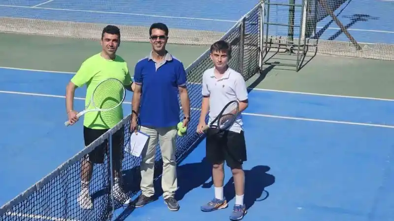 Bandırma’da Bahar Kupası Türkiye Tenis Şampiyonası