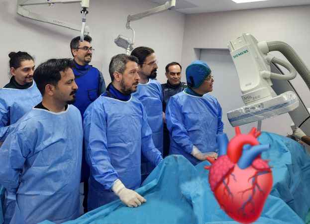 Balıkesir Üniversitesi Hastanesinde girişimsel kardiyoloji ile bir ilk daha gerçekleştirildi