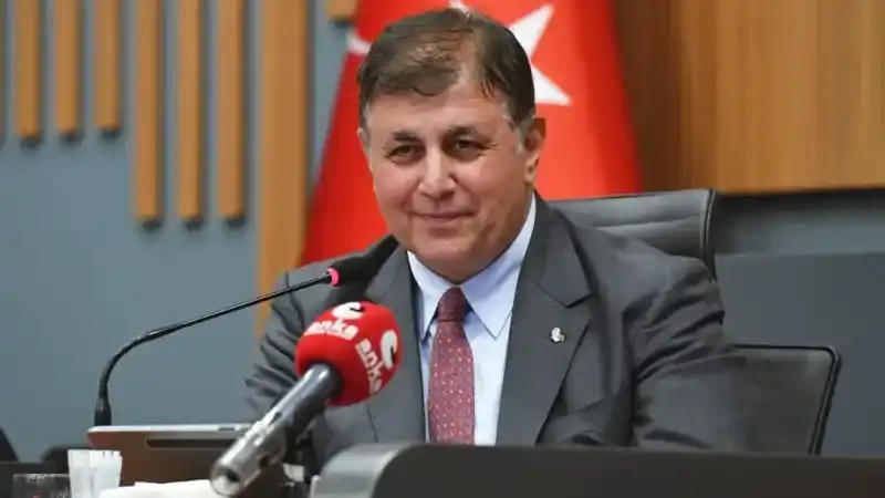 Başkan Tugay: “İzmir’i Türkiye’de en düşük su fiyatına sahip il yapacağız”