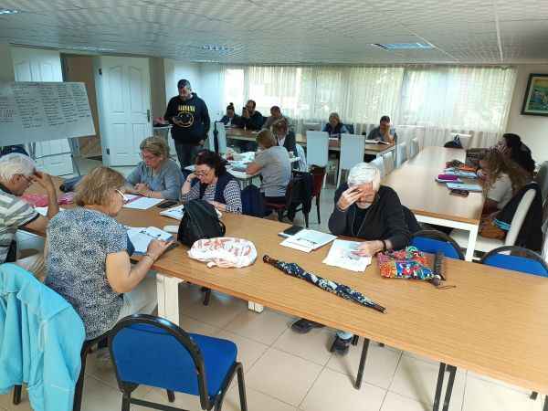 İzmir'de Makedonca eğitime devam