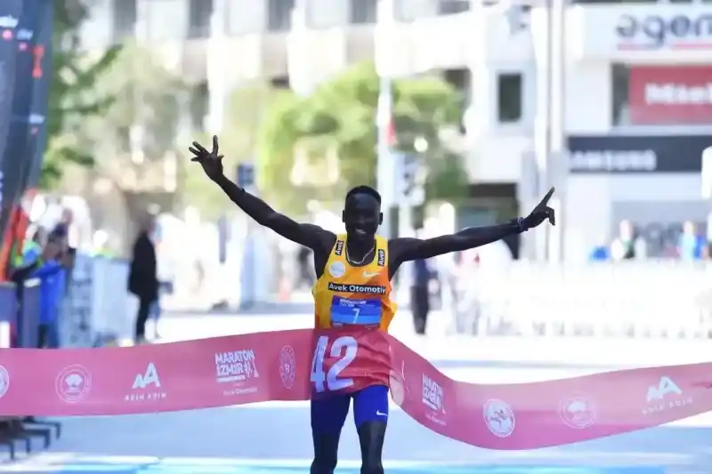 Türkiye’nin en hızlı maratonunda kazananlar belli oldu