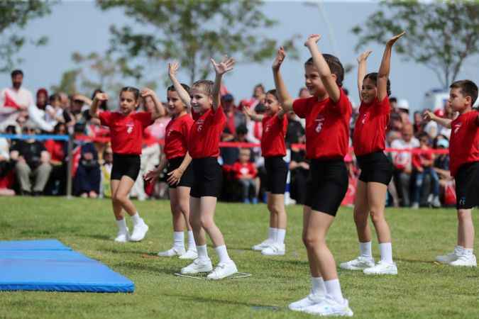 Aliağa Avcı Ramadan Parkı’nda Renkli 23 Nisan Kutlaması