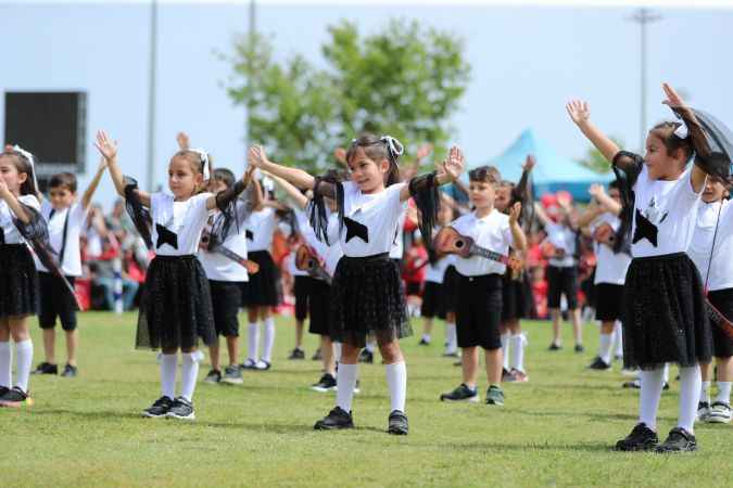 Aliağa Avcı Ramadan Parkı’nda Renkli 23 Nisan Kutlaması