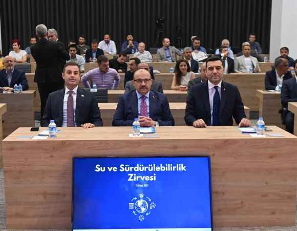 Başkan Akın, Su ve Sürdürebilirlik Zirvesi'nde konuştu