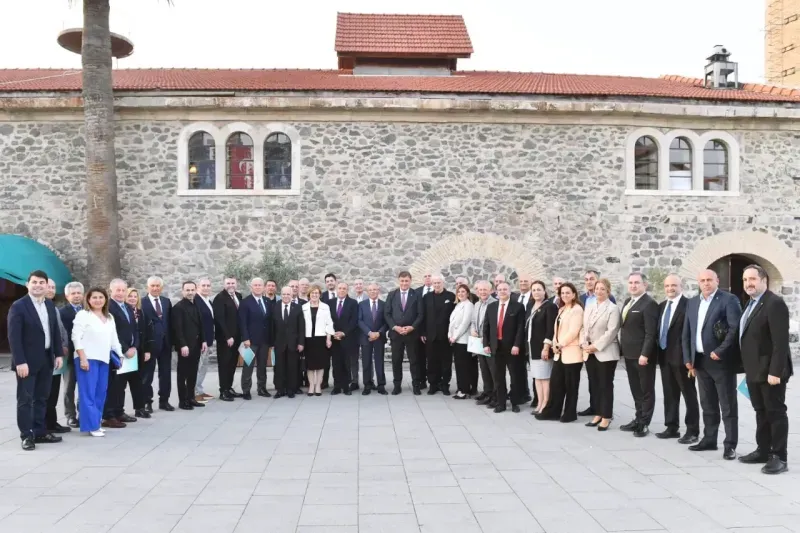 Başkan Tugay; “İzmir’in kalkınması için çalışacağız”