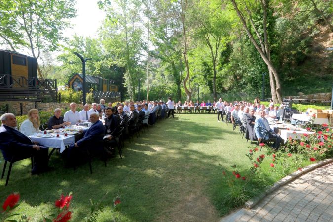 Başkan Yetişkin mahalle muhtarlarını ağırladı