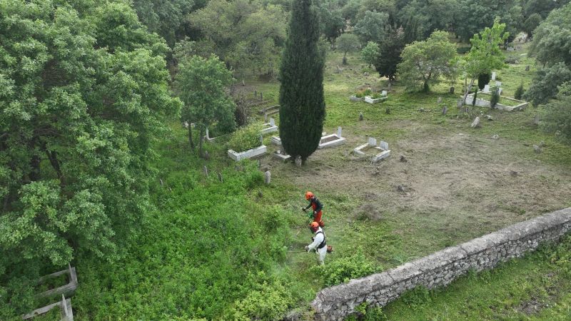 Büyükşehir mezarlıklarda bakım ve temizlik çalışmaları başlattı