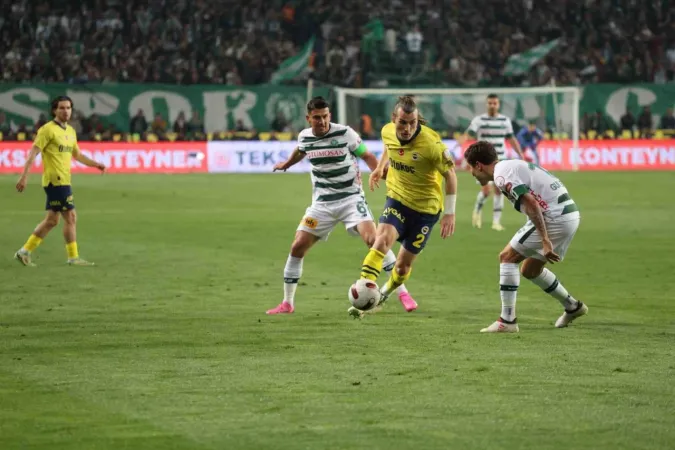 Fenerbahçe Şampiyonluk iddiasını son 3 haftaya taşıdı