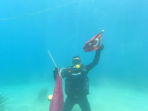 Bodrum'da deniz dibi temizliği geleneksel hale geldi.. Deniz Dibi Temizliği 10’uncu Yılında